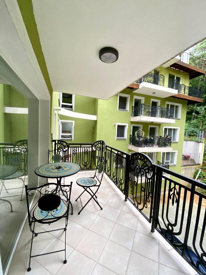 Nature Apartment - Minutes Away From The Old Town And Afi Mall Brasov Exterior photo
